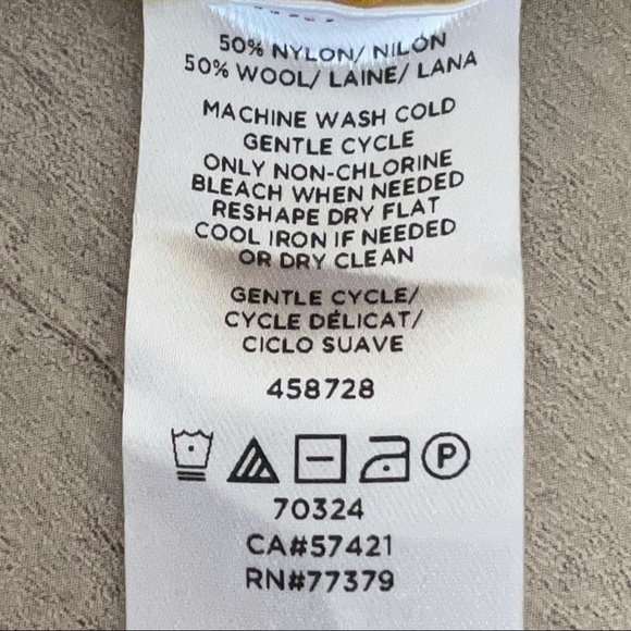 Ann Taylor Tunic V Neck Yellow Wool Sweater XS - Picture 8 of 8